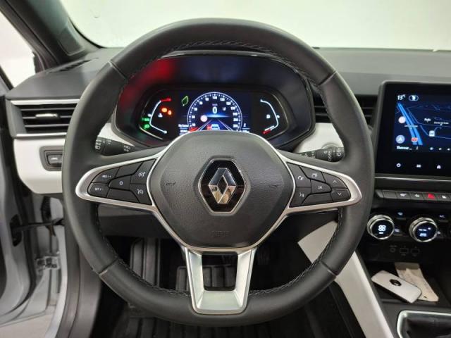 Renault Clio image 1