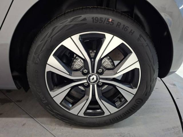 Renault Clio image 1