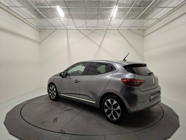 Renault Clio image 8