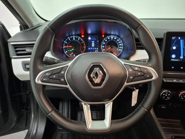 Renault Clio image 2