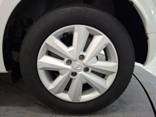 Dacia Sandero image 2