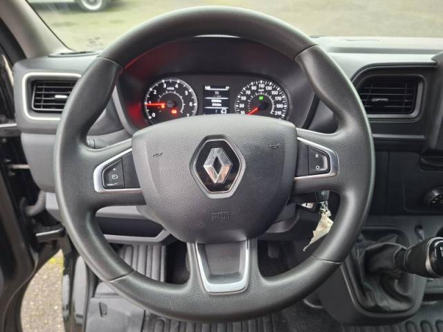 Renault Master image 1