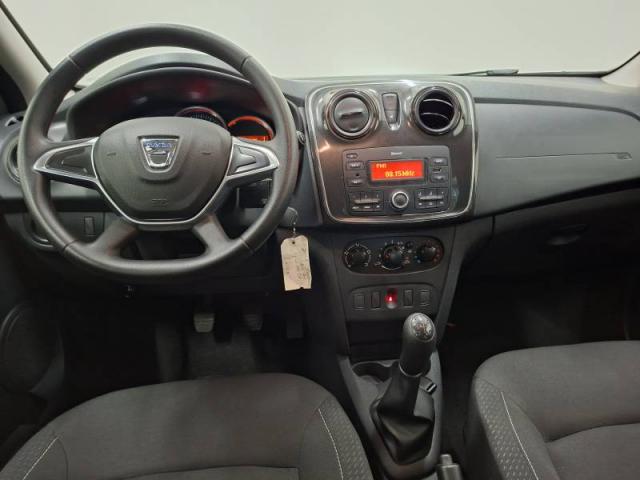Dacia Sandero image 2