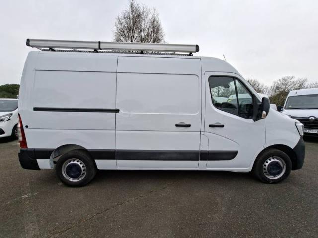 Renault Master image 2