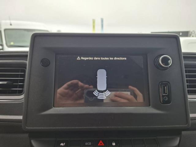 Renault Master image 4