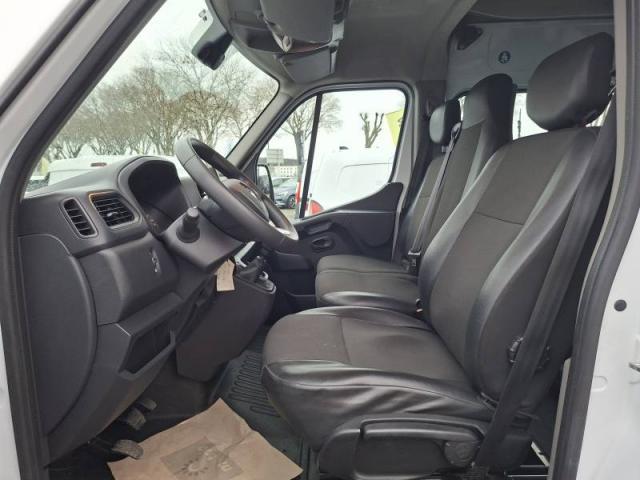 Renault Master image 9