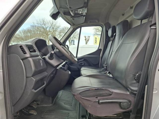 Renault Master image 7