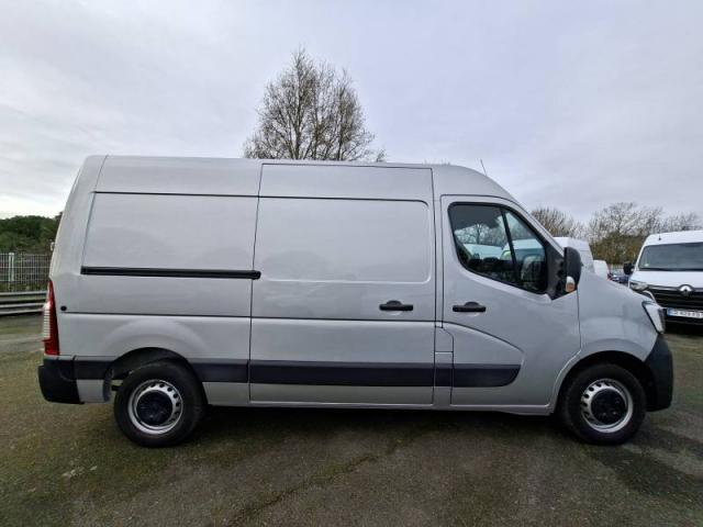 Renault Master image 1
