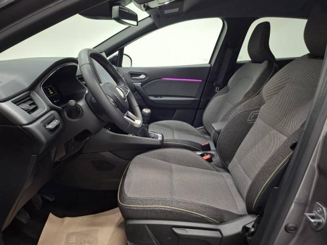 Renault Captur image 2