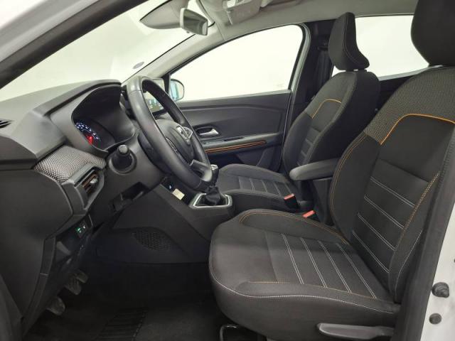 Dacia Sandero image 2