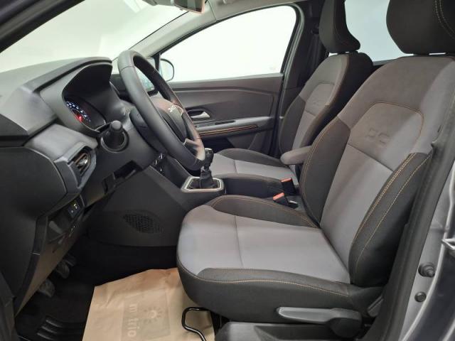 Dacia Jogger image 1