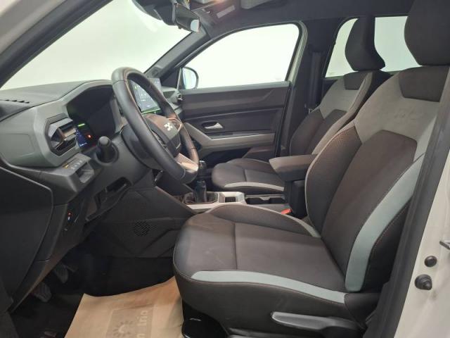 Dacia Duster image 9