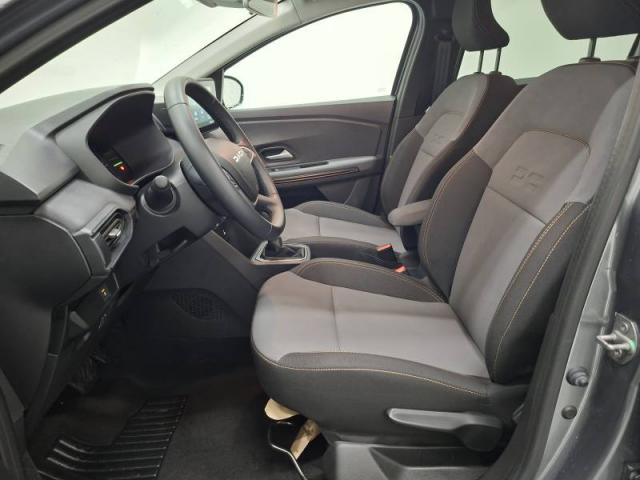 Dacia Jogger image 1