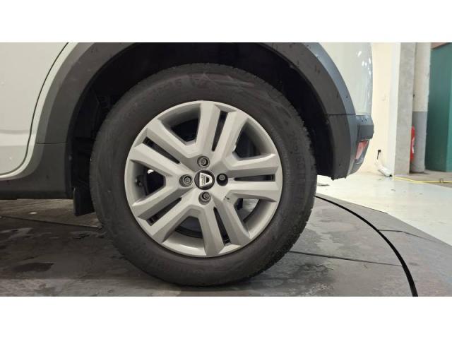 Dacia Sandero image 8