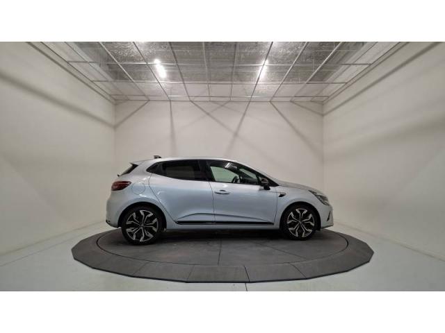 Renault Clio image 9