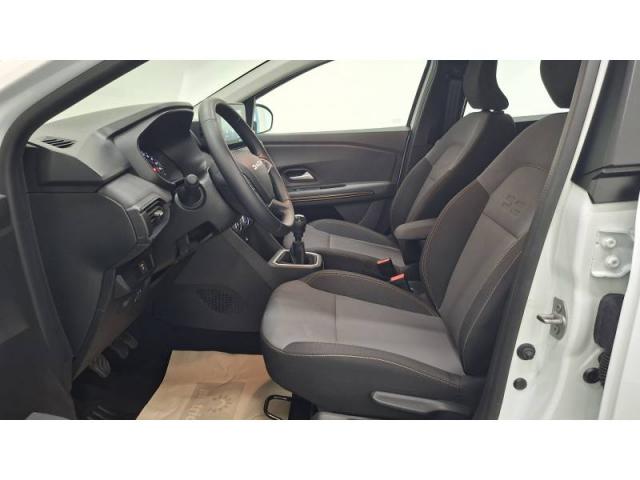 Dacia Sandero image 2