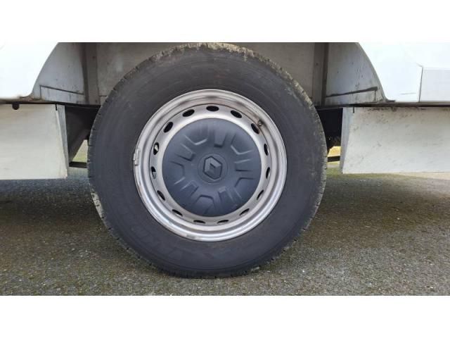 Renault Master image 1