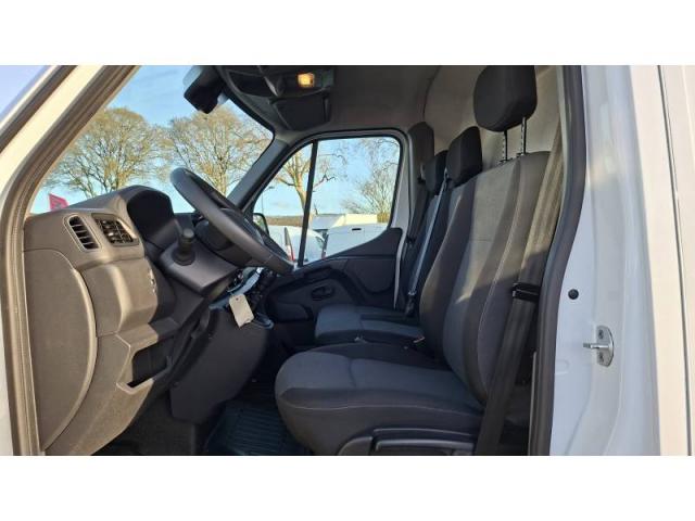 Renault Master image 3