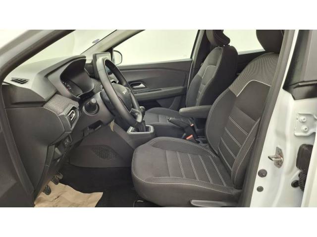 Dacia Sandero image 4