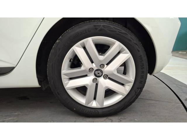 Renault Clio image 9