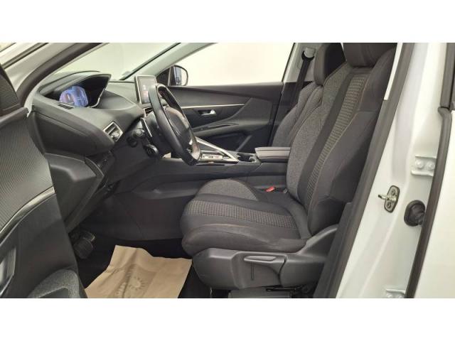Peugeot 3008 image 9