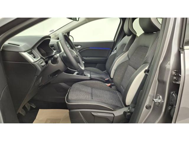 Renault Captur image 2