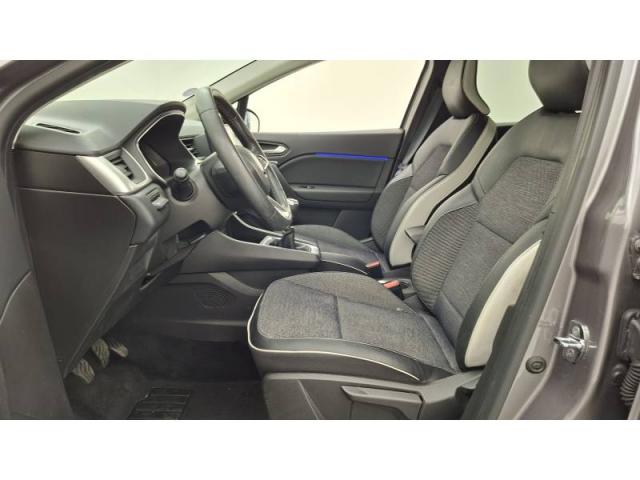 Renault Captur image 8