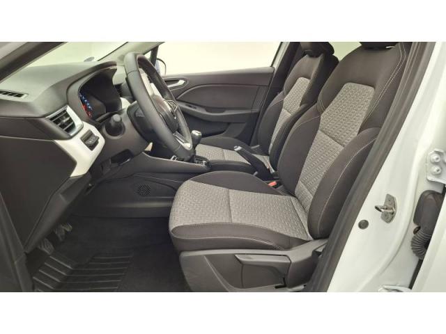 Renault Clio image 8