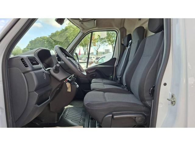 Renault Master image 3