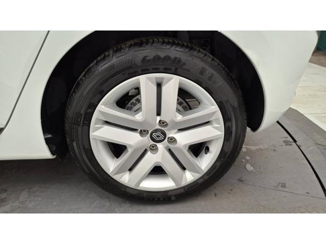 Renault Clio image 1