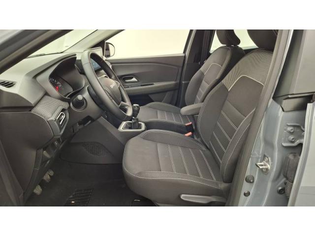Dacia Sandero image 2