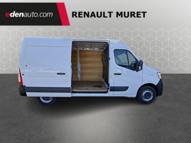 Renault Master image 2