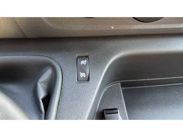 Renault Master image 4