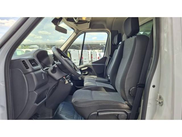 Renault Master image 4