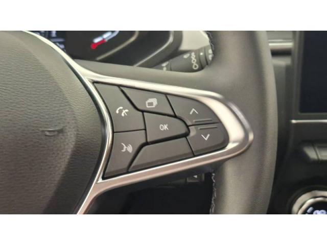 Renault Captur image 2