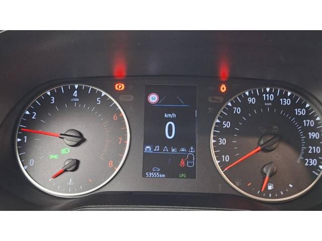 Renault Clio image 9