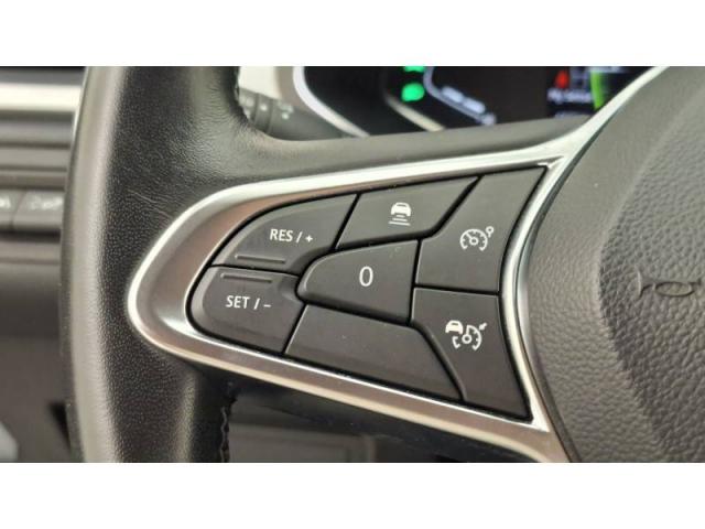 Renault Captur image 2