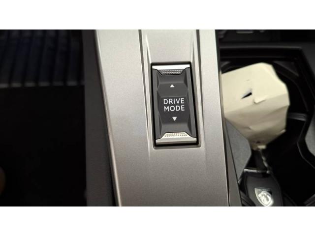 Peugeot 308 image 2