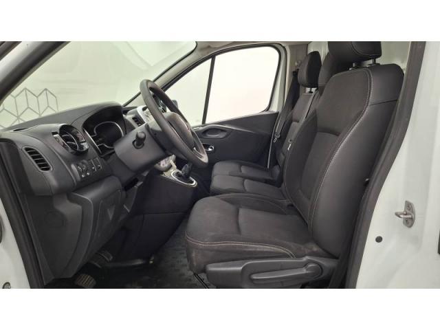 Renault Trafic image 2