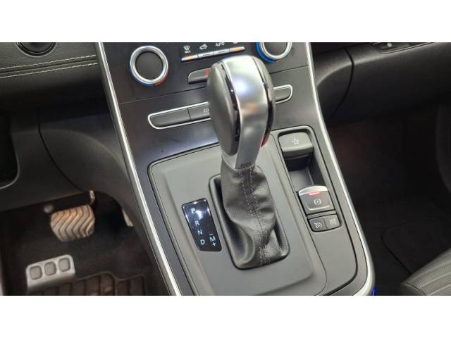 Renault Grand Scénic image 1