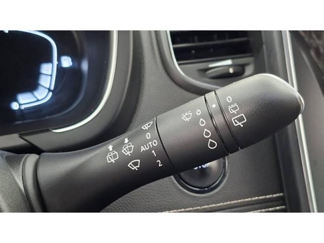 Renault Grand Scénic image 2