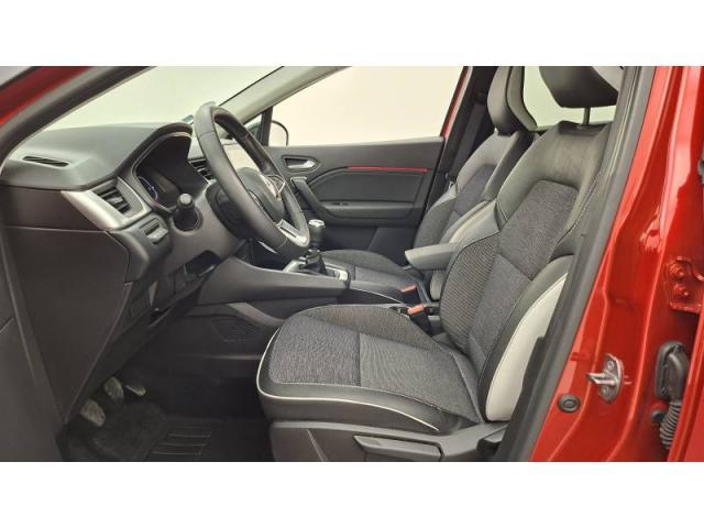 Renault Captur image 2