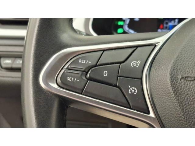 Renault Captur image 2