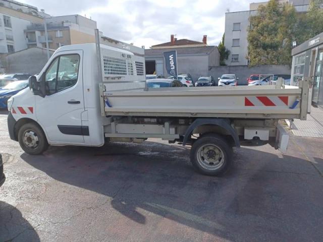 Renault Master image 2