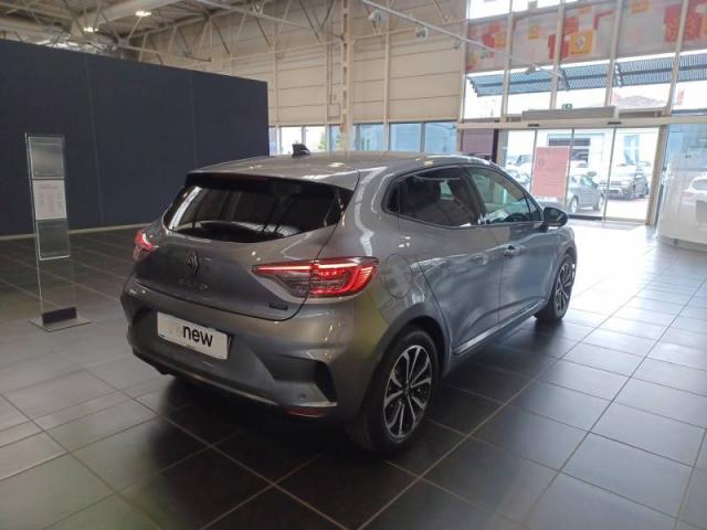 Renault Clio image 9