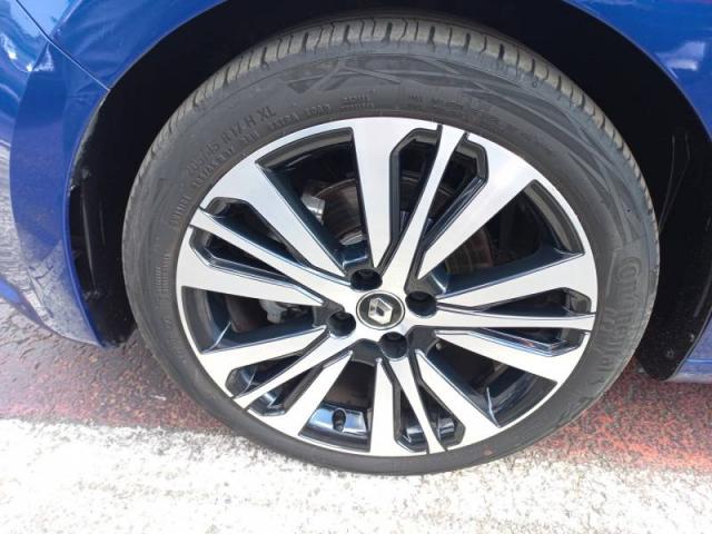 Renault Clio image 9