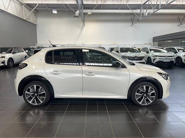 Peugeot 208 image 3