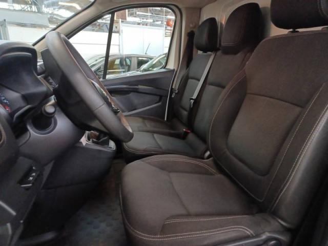 Renault Trafic image 7