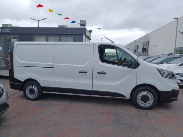 Renault Trafic image 2
