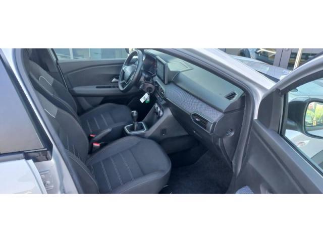 Dacia Sandero image 2